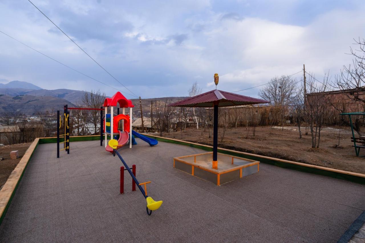 Kirovakan Hotel Vanadzor Exterior photo